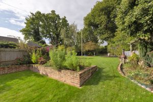 Photo 21- click for photo gallery